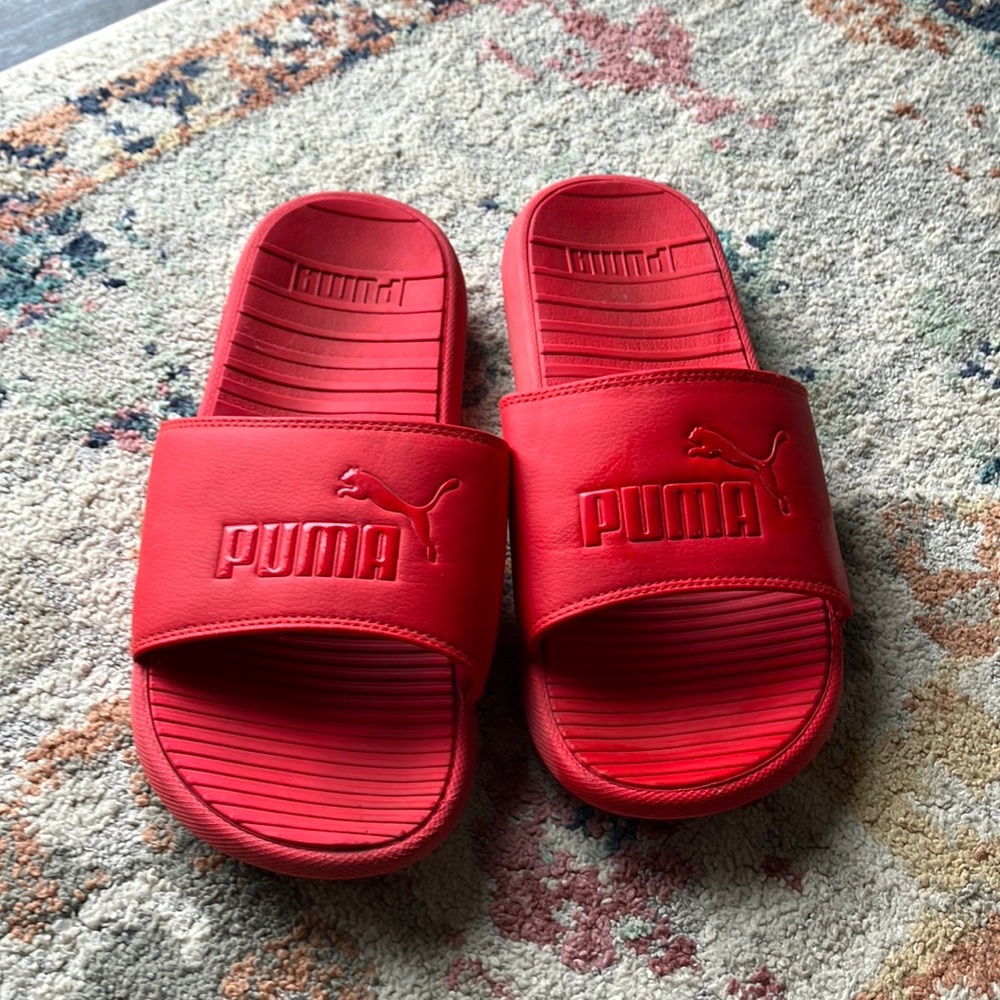 Men’s like new slides